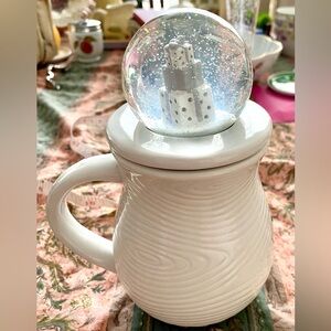 Temptations White Ceramic Mug with Fitted Snow Globe “Presents”Top. Hand crafted